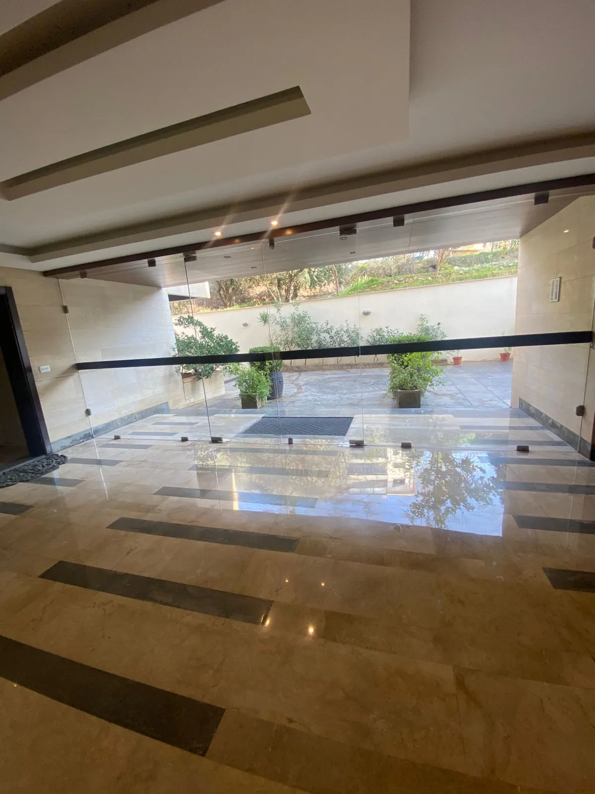 For Sale: Luxury Apartment in Ain Saade, Metn — photo 5