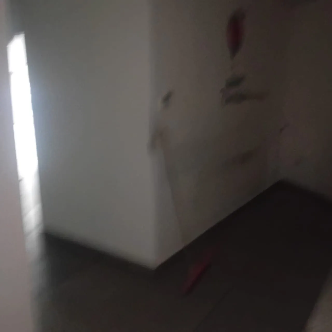For Rent: Showroom in Dbayeh, Metn — الصورة 4