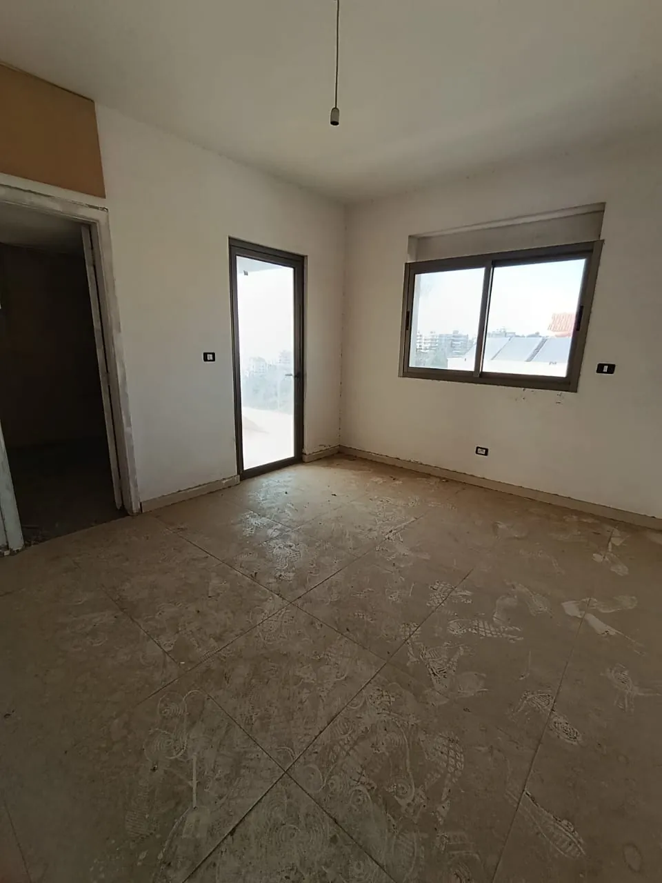 For Sale: Apartment in Awkar, Metn — photo 4