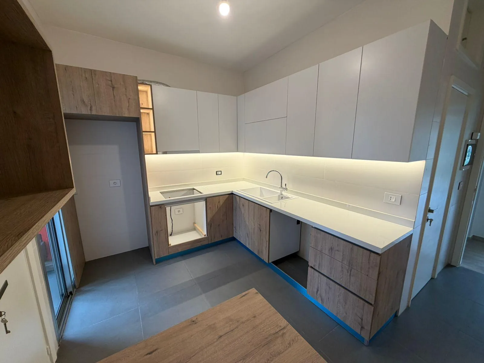 For Rent: Apartment in Horsh Tabet, Metn — photo 5