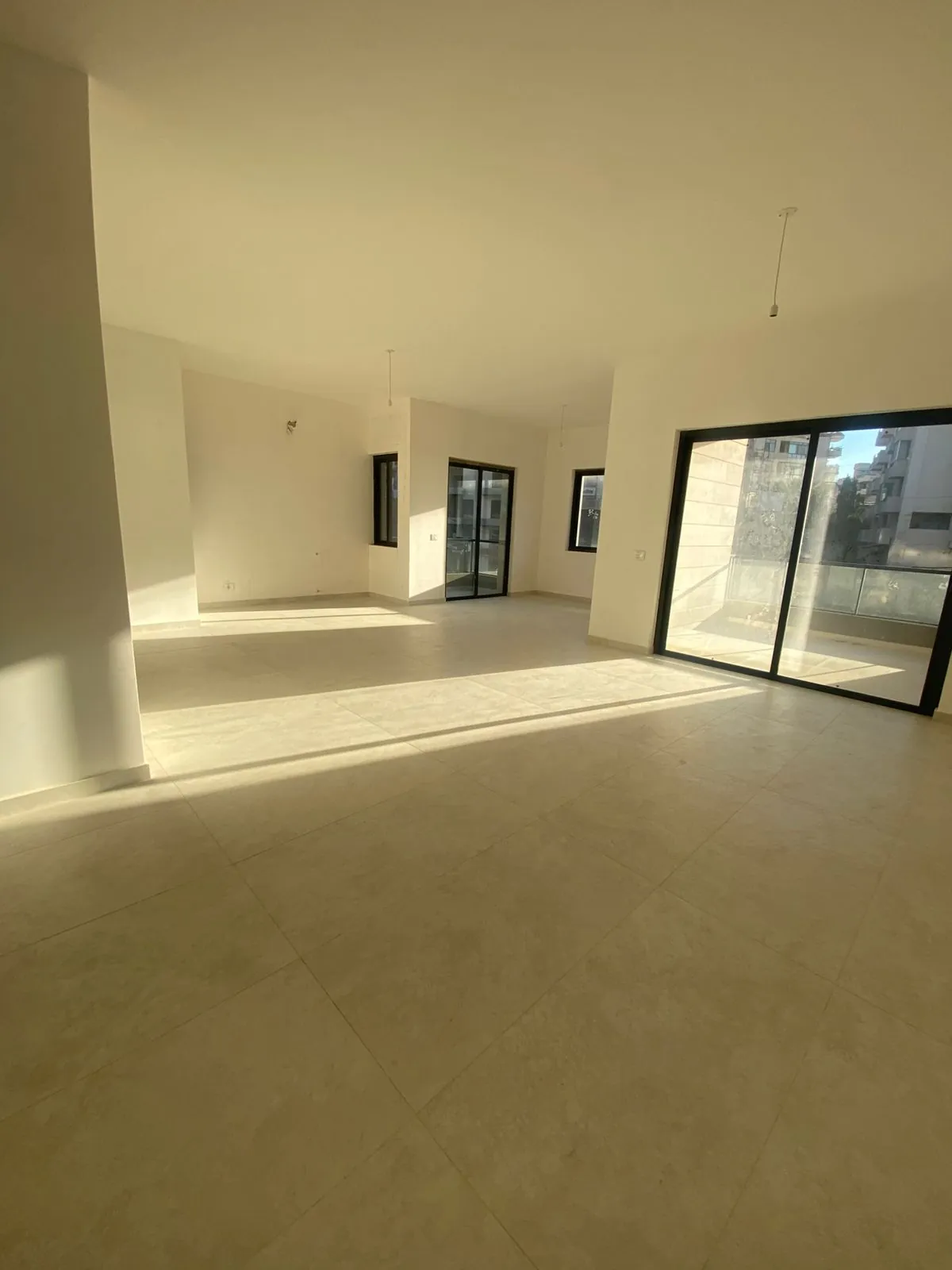 For Sale: Apartment in Dbayeh, Metn — photo 5