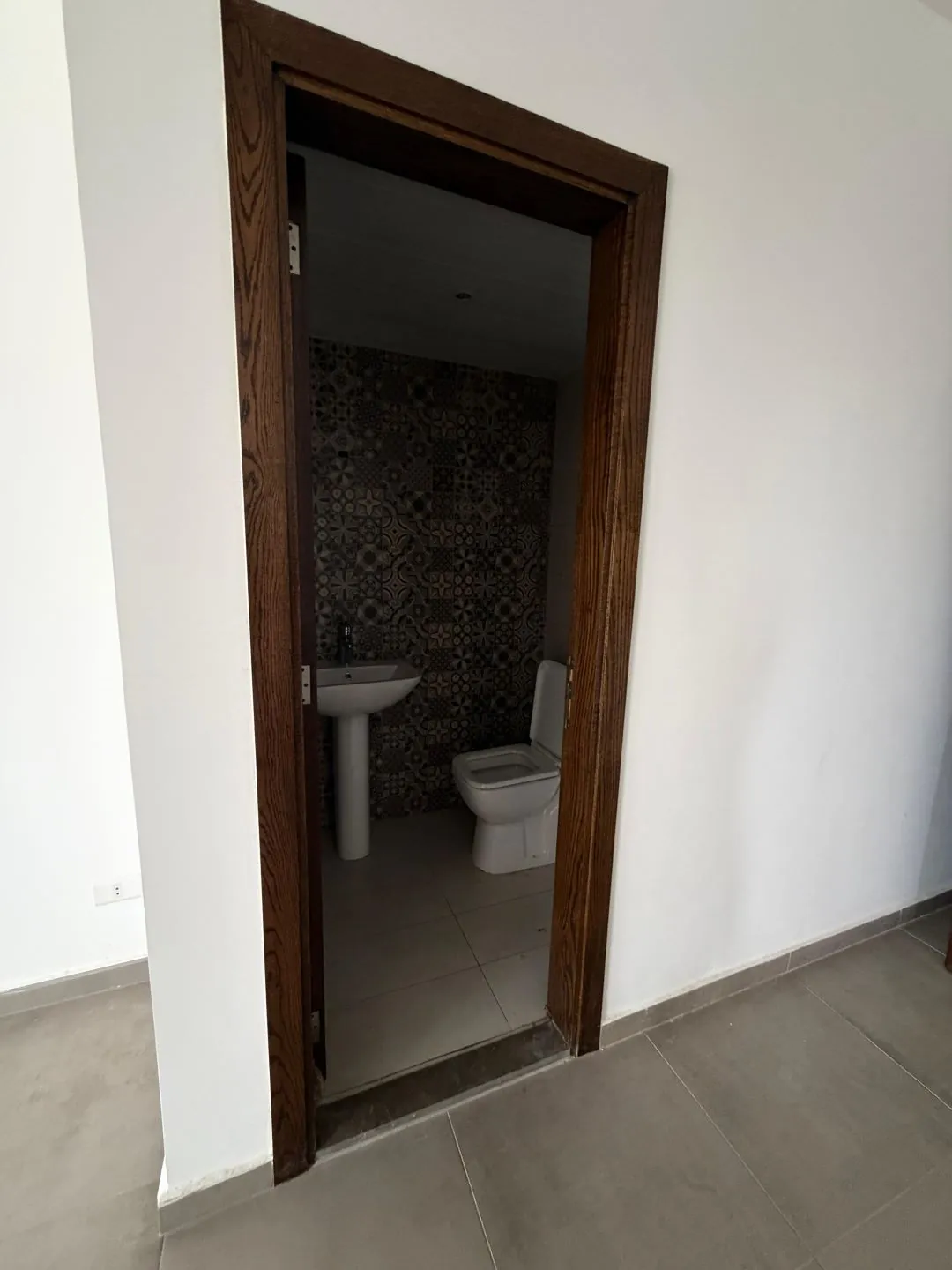 For Sale: Apartment in Dbayeh, Metn — photo 5