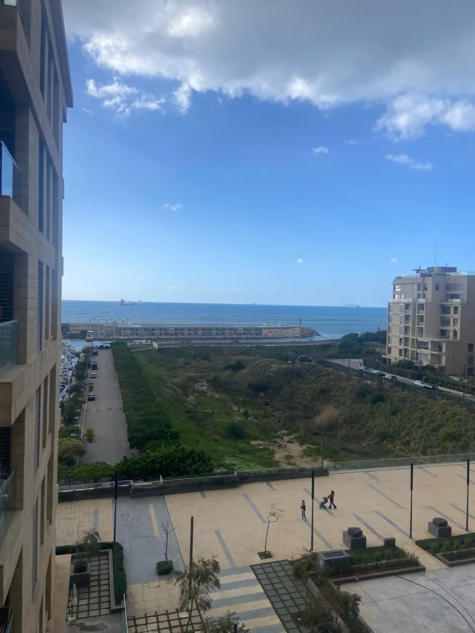 For Sale: Apartment in Waterfront Dbayeh — الصورة 3