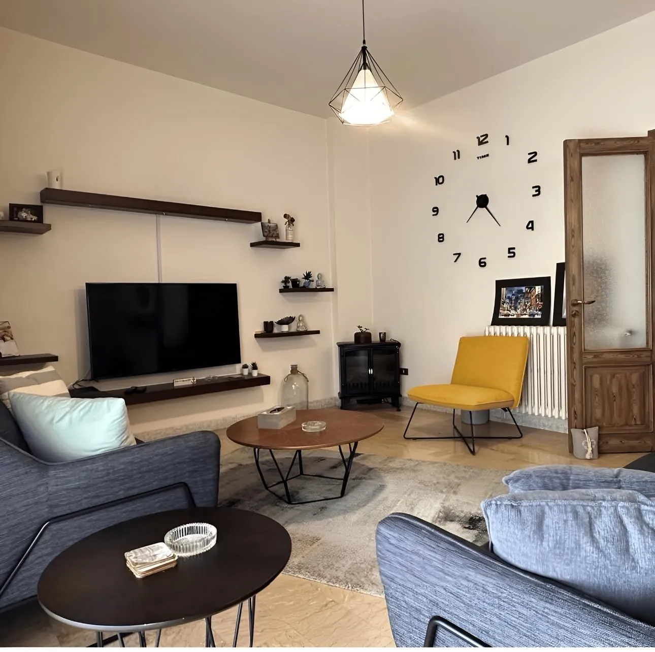 For Sale: Apartment in Mansourieh