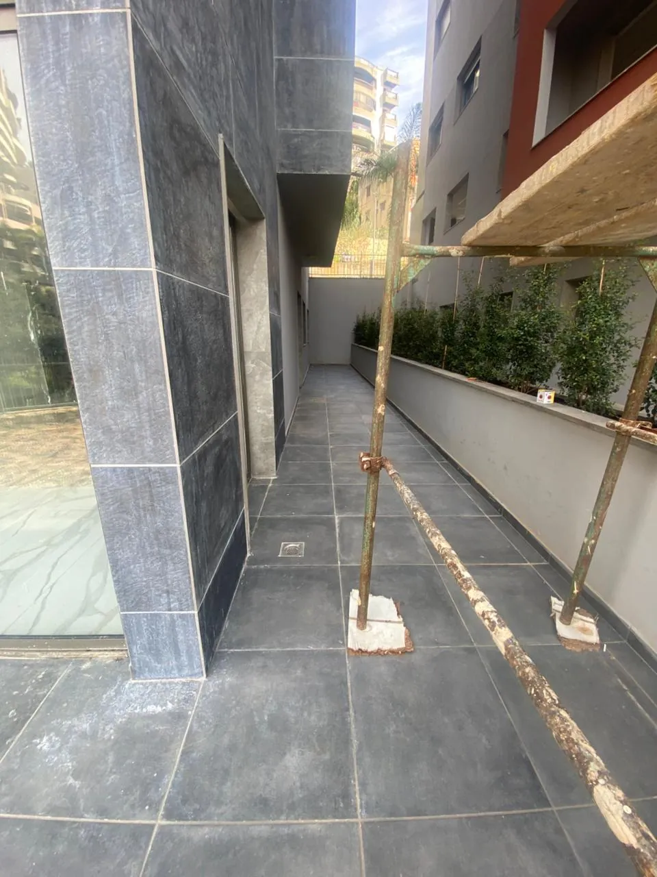 For Sale: Apartment in Dbayeh — الصورة 2