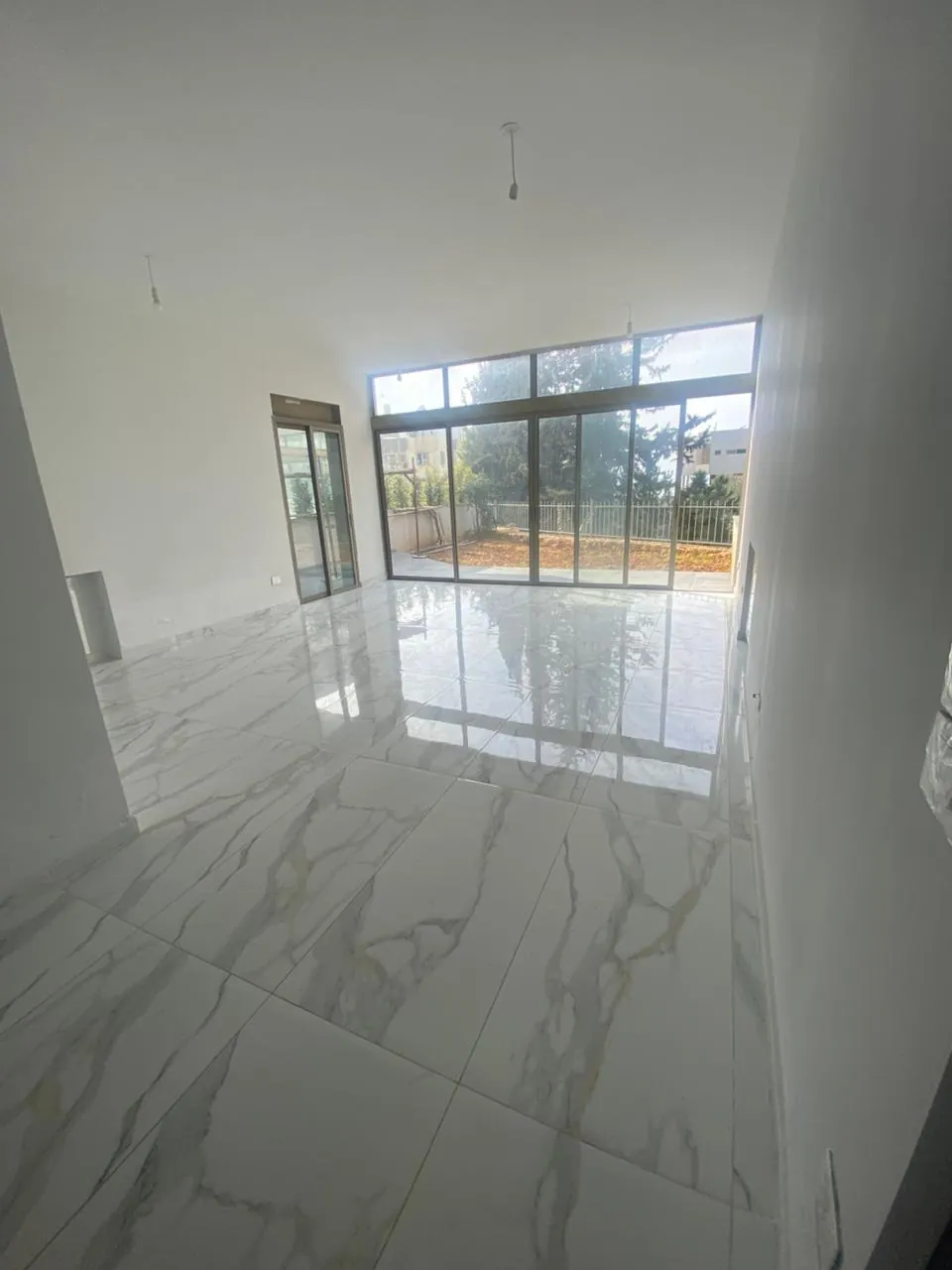 For Sale: Apartment in Dbayeh — الصورة 3