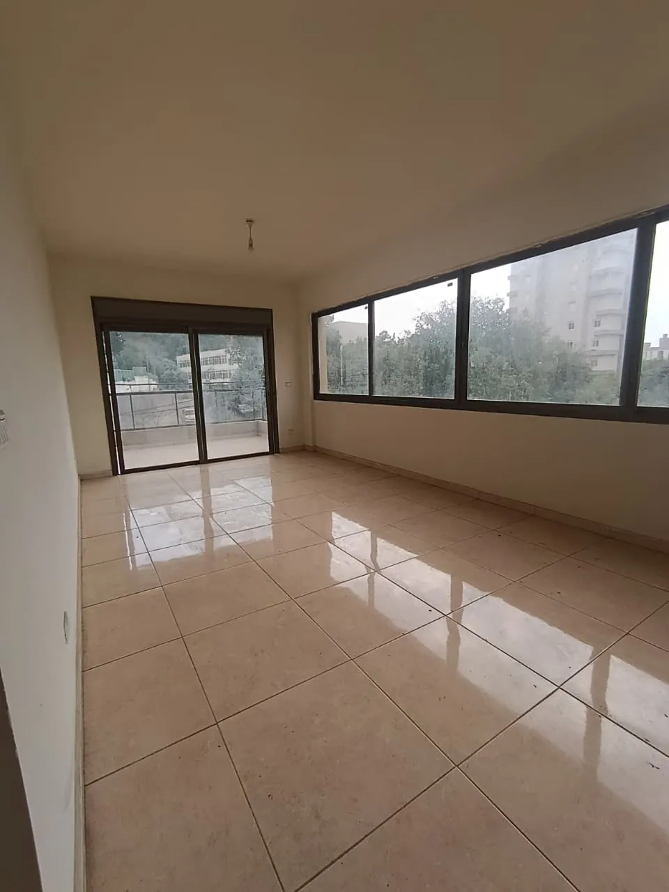 For Sale: Apartment in Jal El Dib