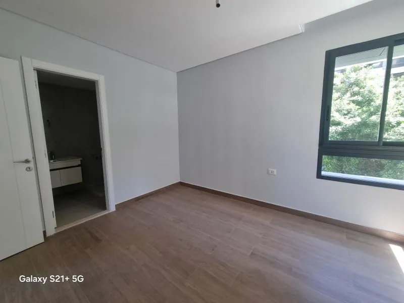 For Sale: Apartment in Carakas — photo 4