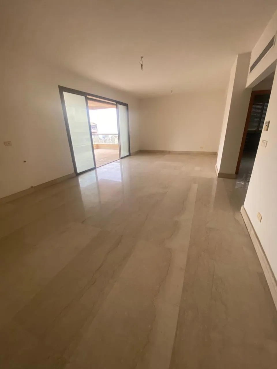 For Sale: Apartment in Zalka — photo 2
