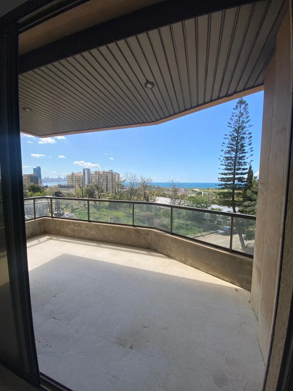 For Sale: Apartment in Naccache — photo 2