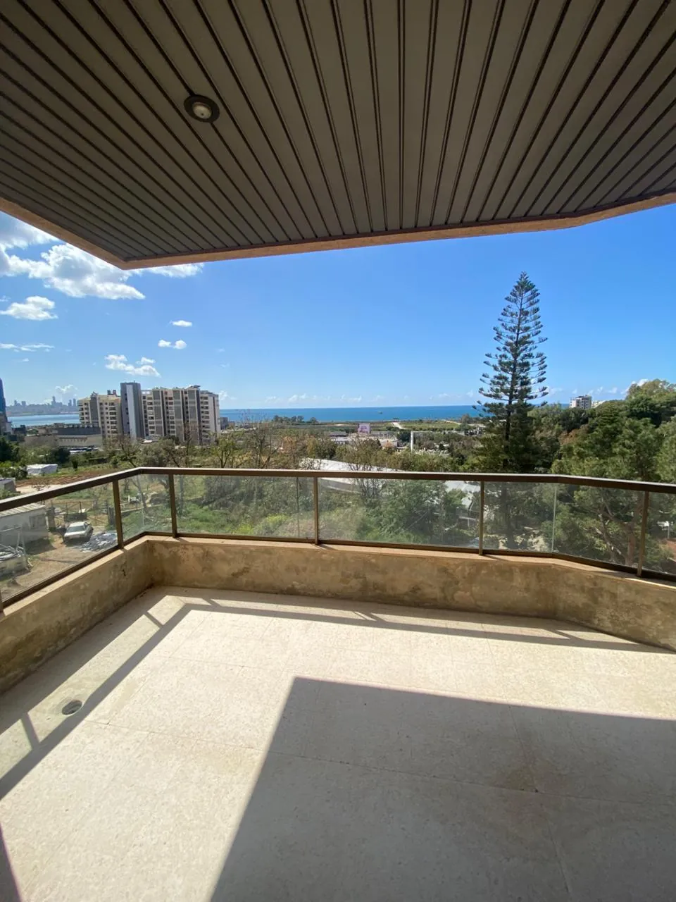 For Sale: Apartment in Naccache — photo 2