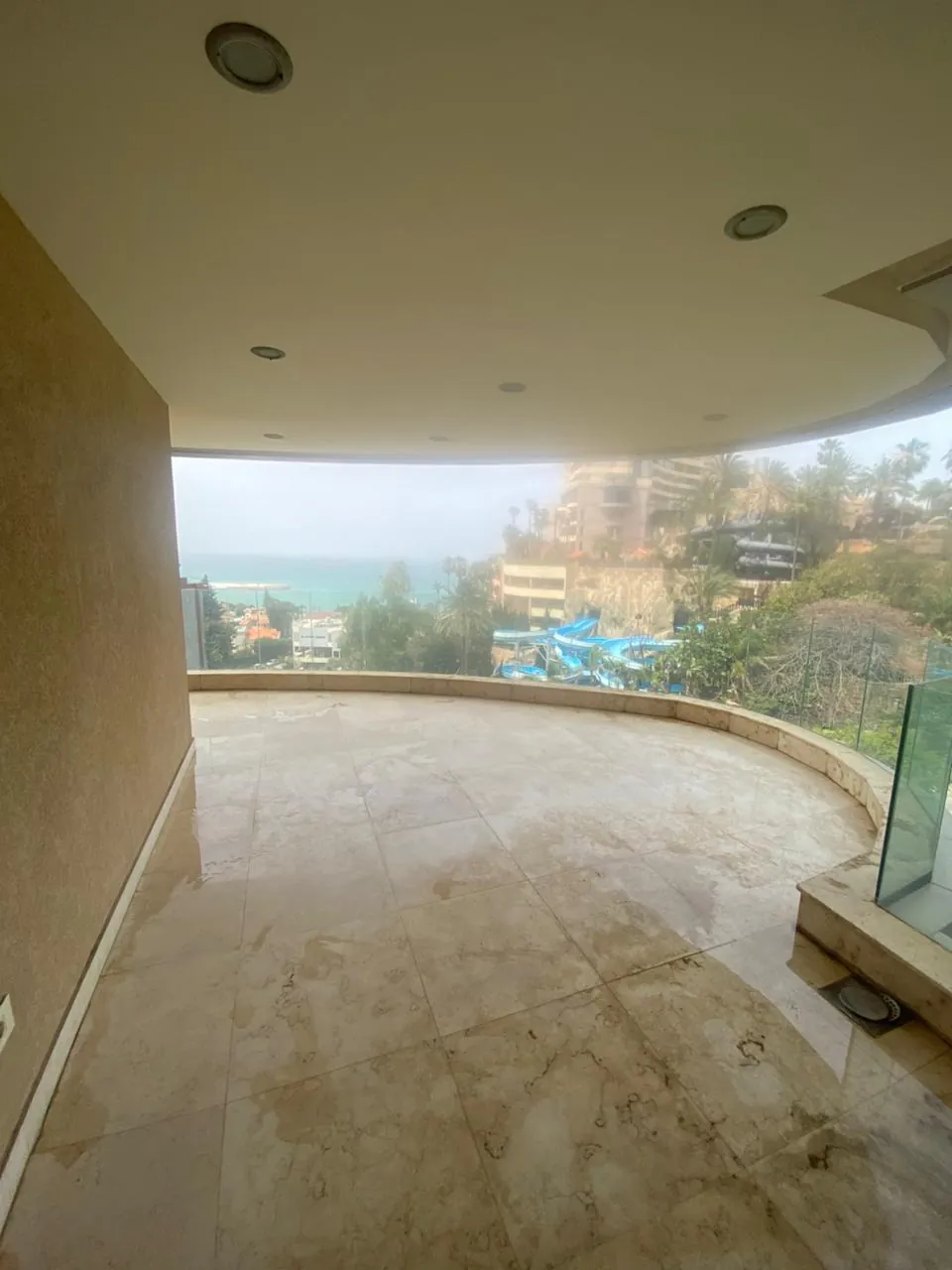 For Sale: Apartment in Dbayeh — الصورة 2