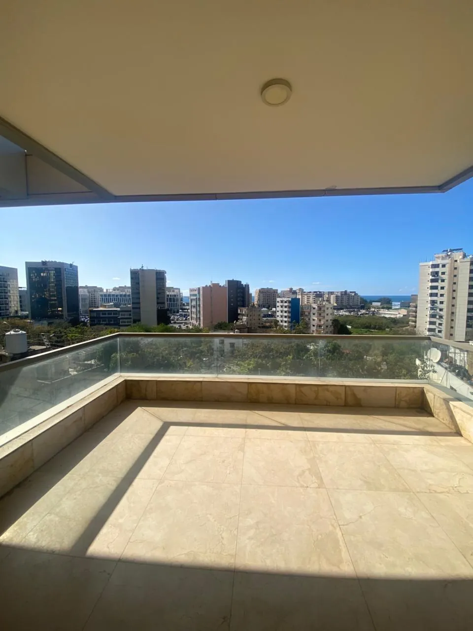 For Sale: Apartment in Dbayeh