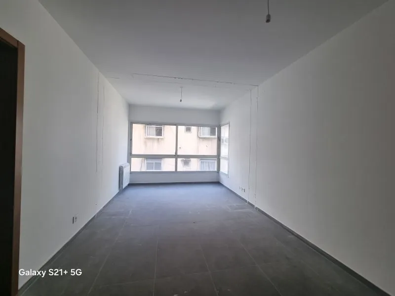 For Sale: Apartment in Achrafieh — photo 2