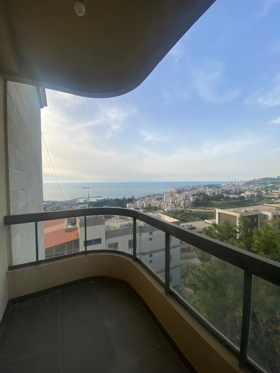 For Sale: Apartment in Dbayeh — الصورة 2