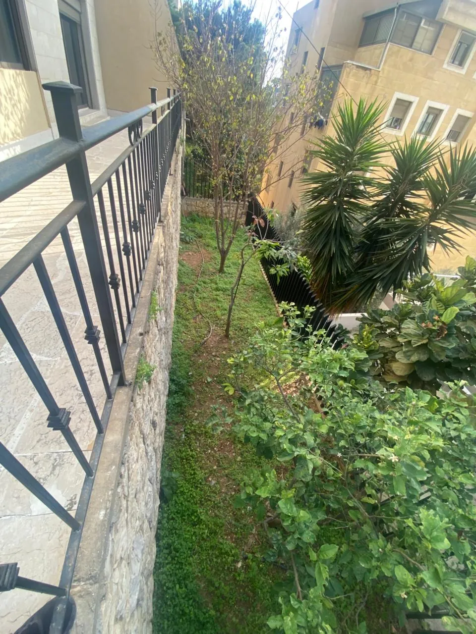 For Sale: Apartment in Dbayeh — الصورة 2