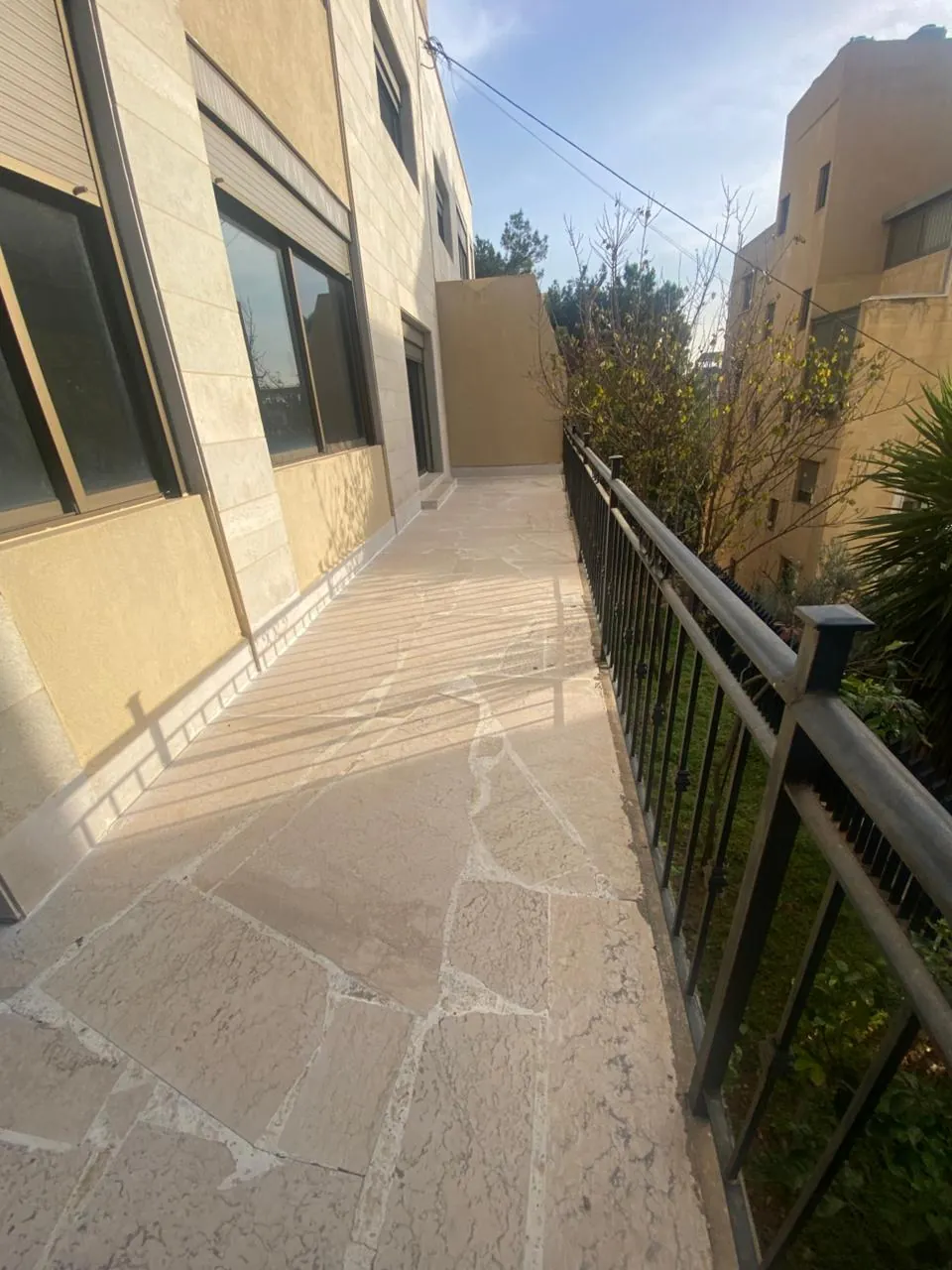 For Sale: Apartment in Dbayeh — الصورة 3