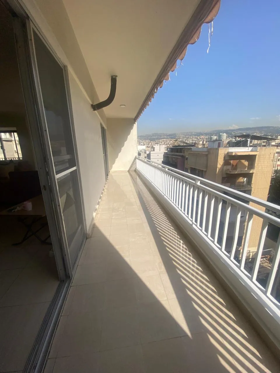 For Sale: Apartment in Ain El Remmaneh