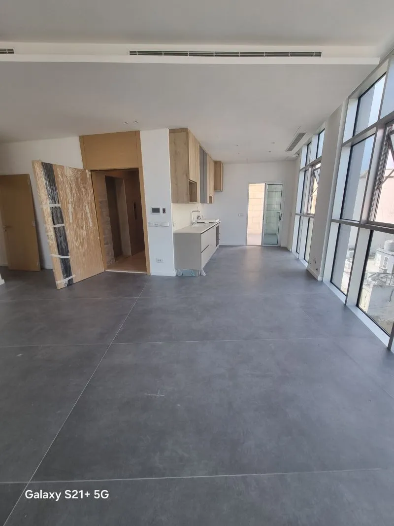 For Sale: Apartment in Achrafieh — photo 4