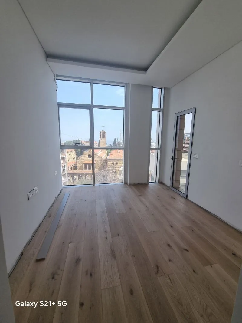 For Sale: Apartment in Achrafieh — photo 5