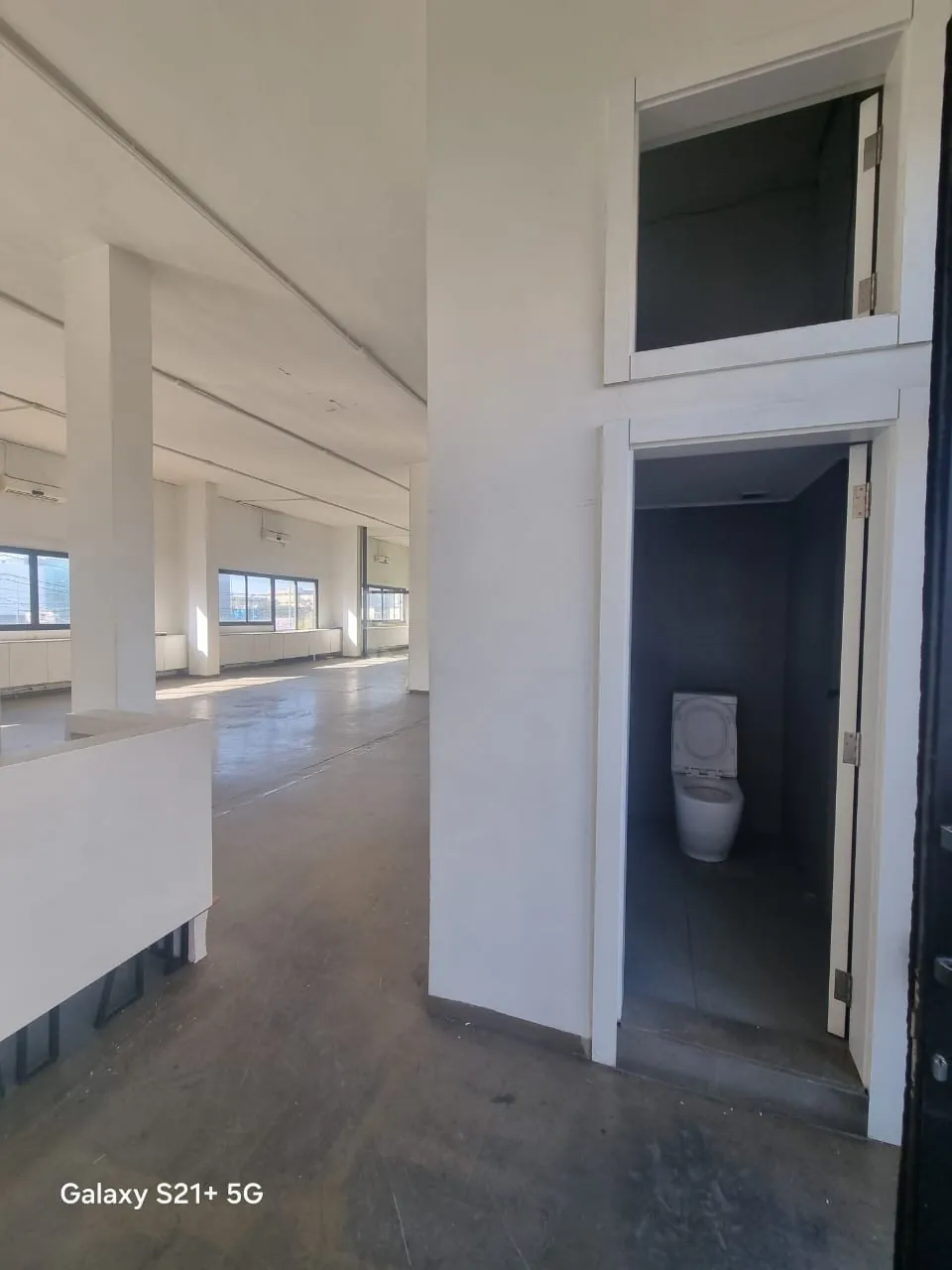For Rent: Office in Dbayeh — الصورة 4