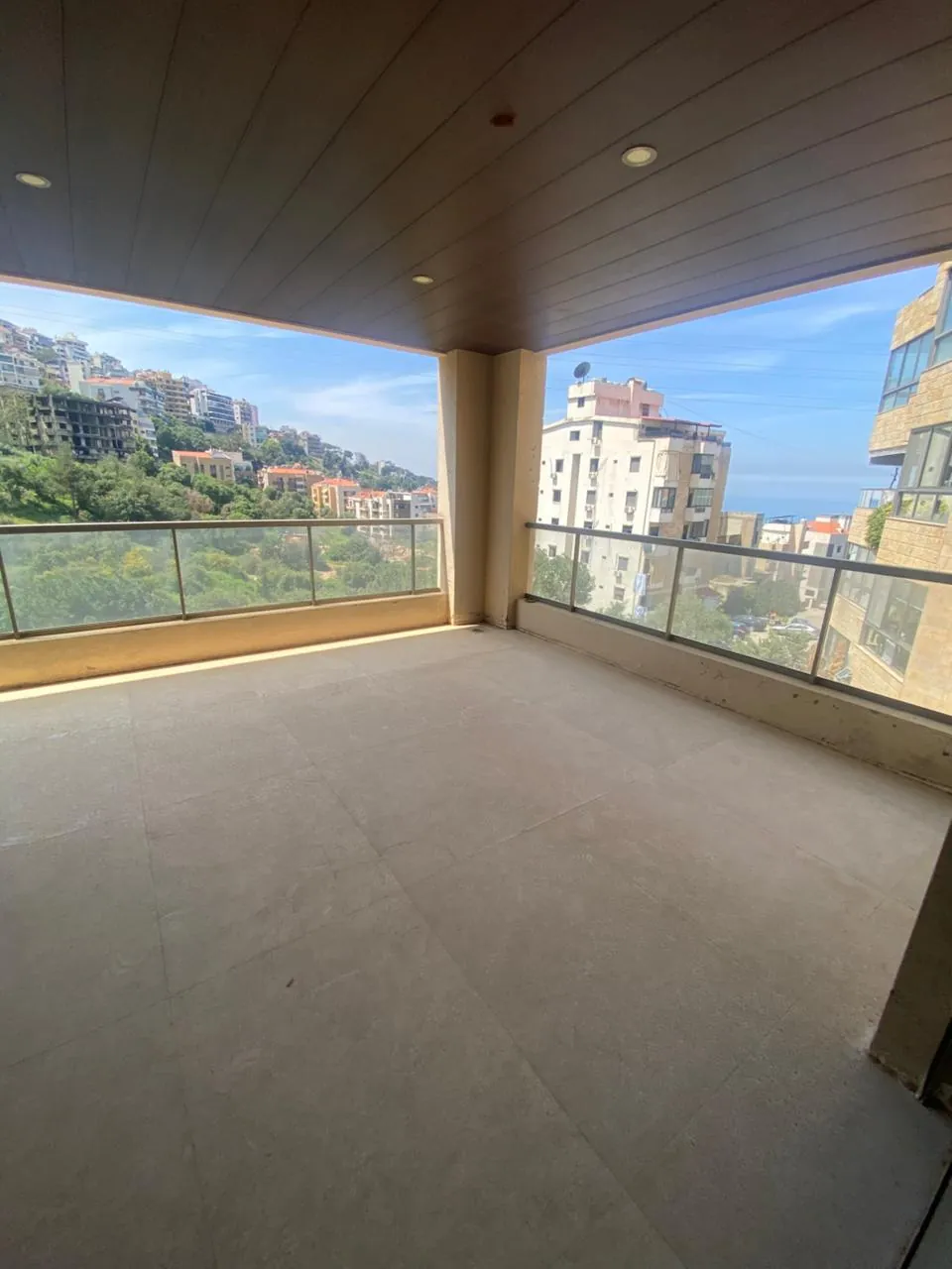 For Sale: Apartment in Beit Chaar — photo 3