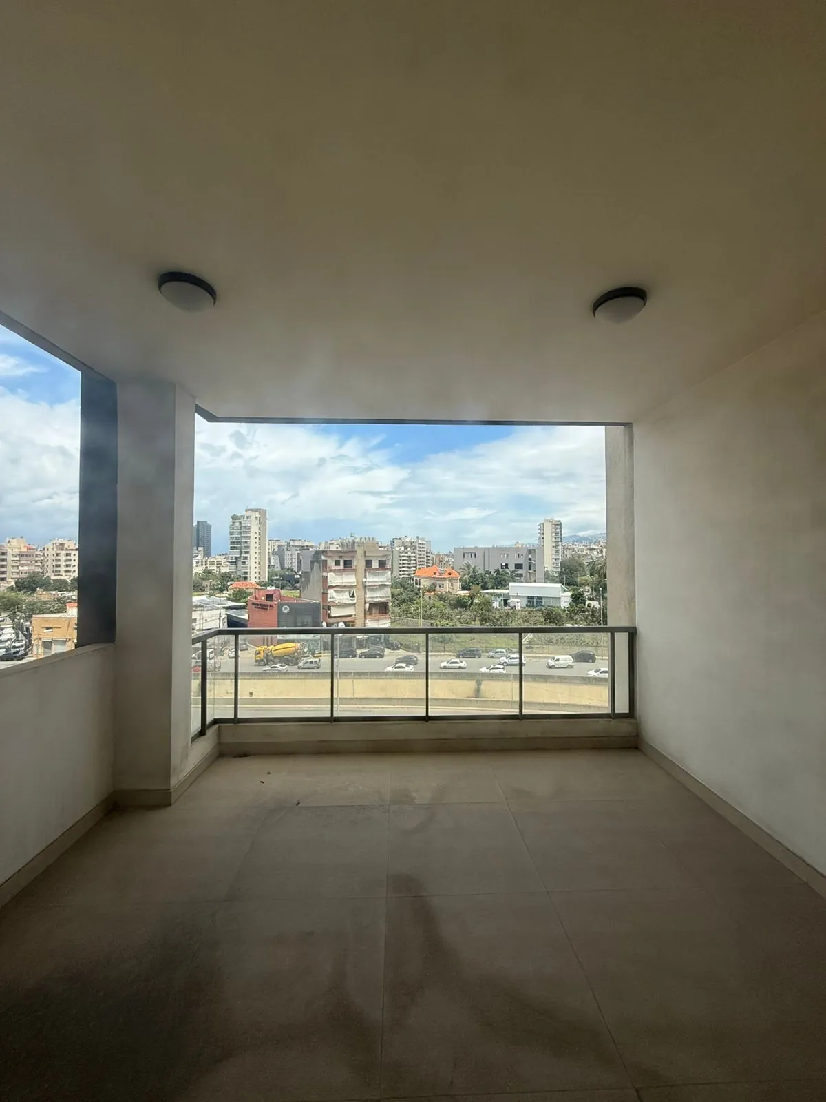 For Sale: Apartment in Jdeideh