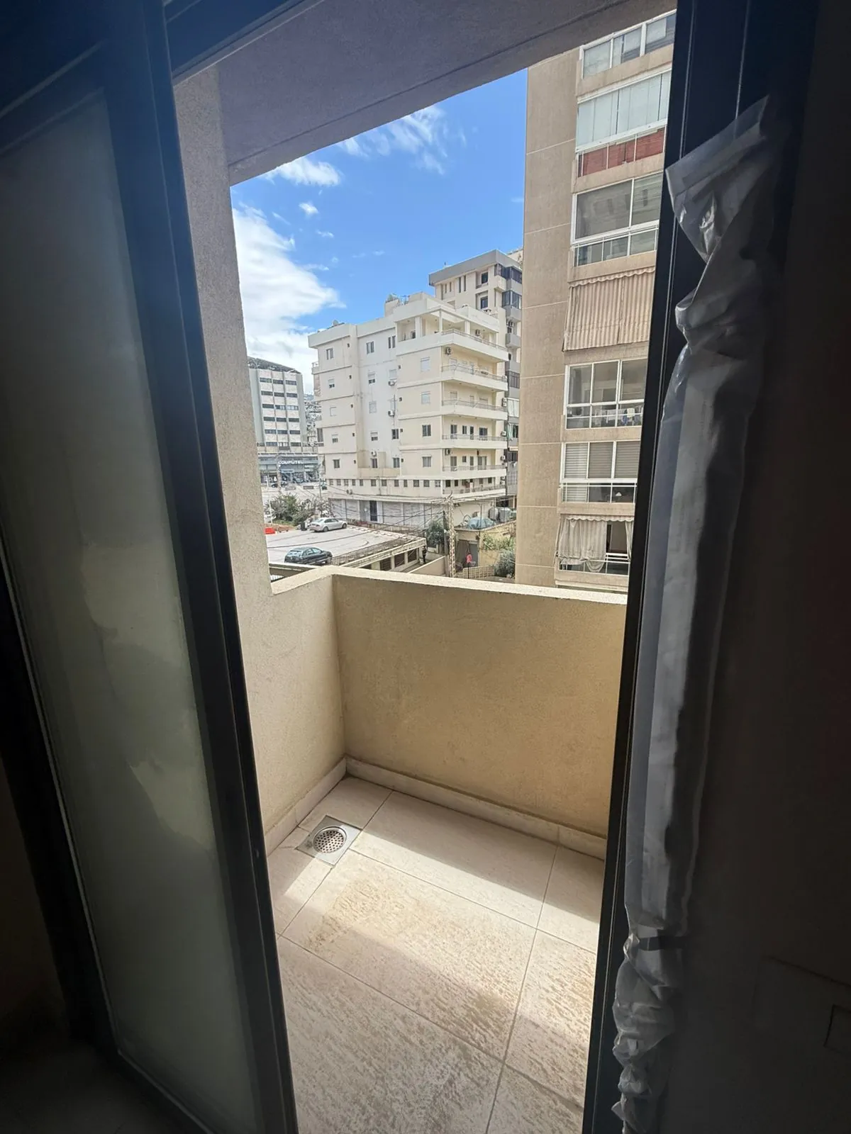 For Sale: Apartment in Jdeideh — photo 3