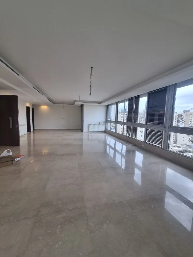 For Sale: Apartment in Ras El Nabeh — photo 2