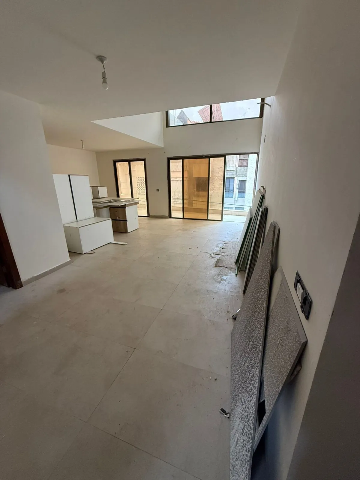 For Sale: Duplex in Mansourieh — الصورة 2