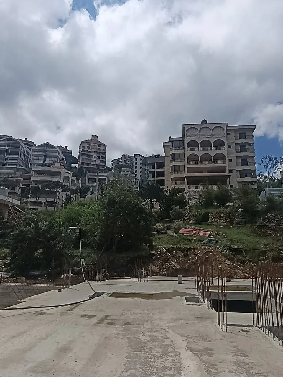 For Sale: Under Construction Apartments in Jouret El Ballout — photo 3
