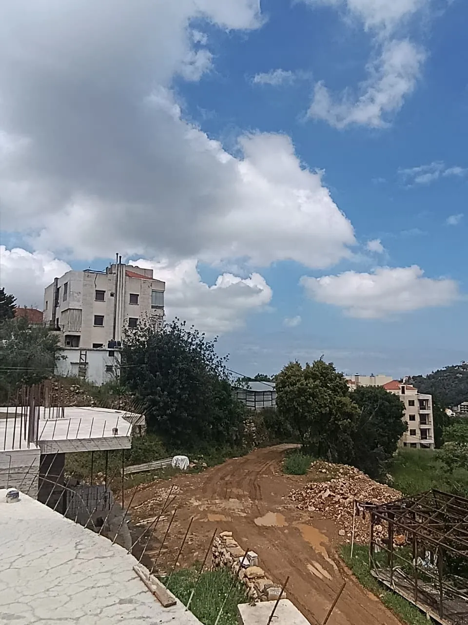 For Sale: Under Construction Apartments in Jouret El Ballout — photo 4