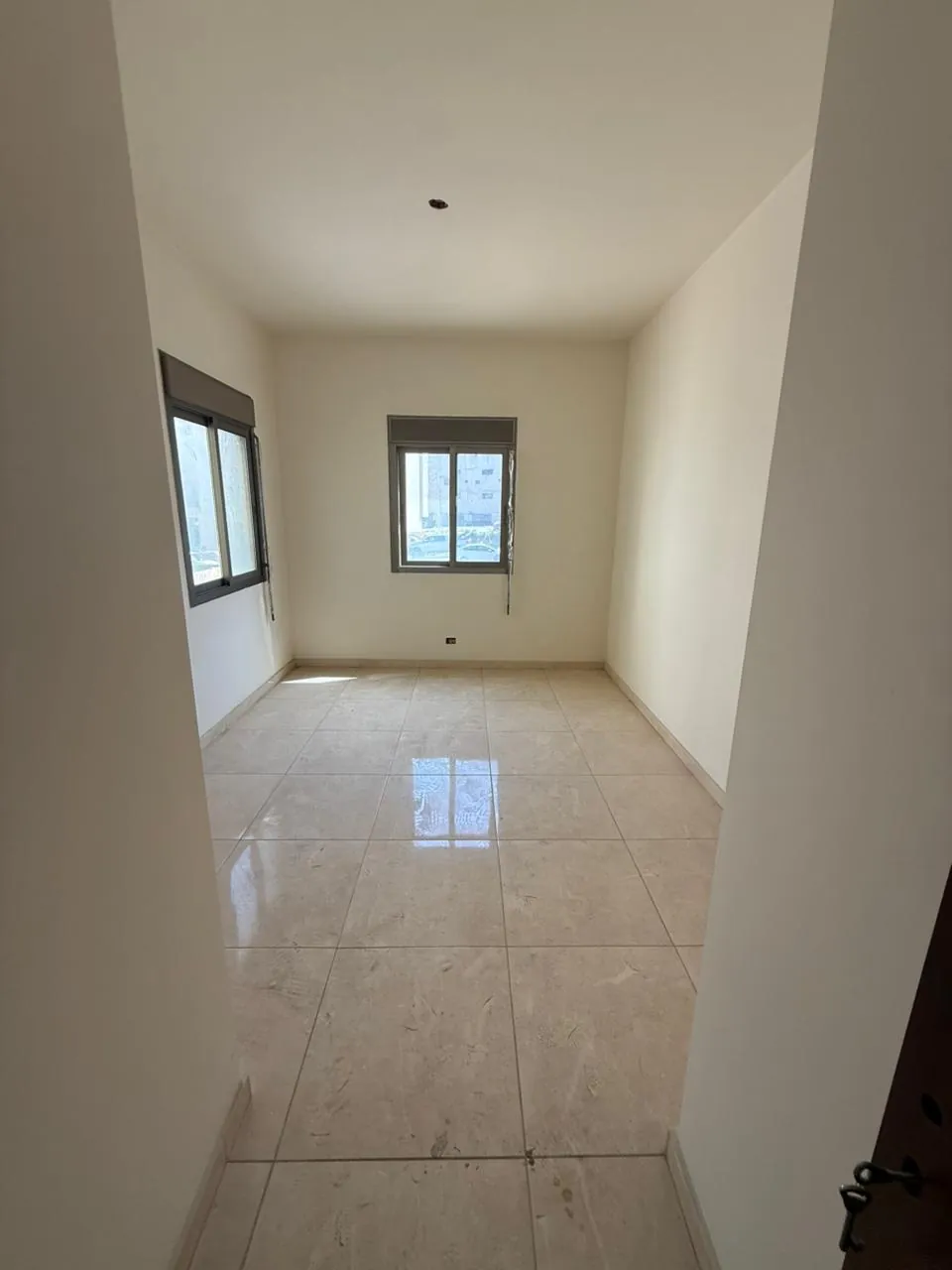 For Sale: Apartment in Dekweneh — photo 3