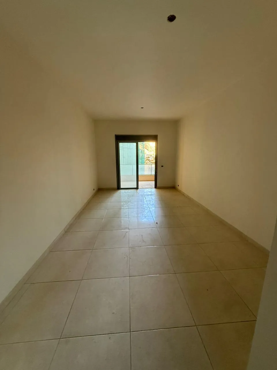 For Sale: Apartment in Dekweneh