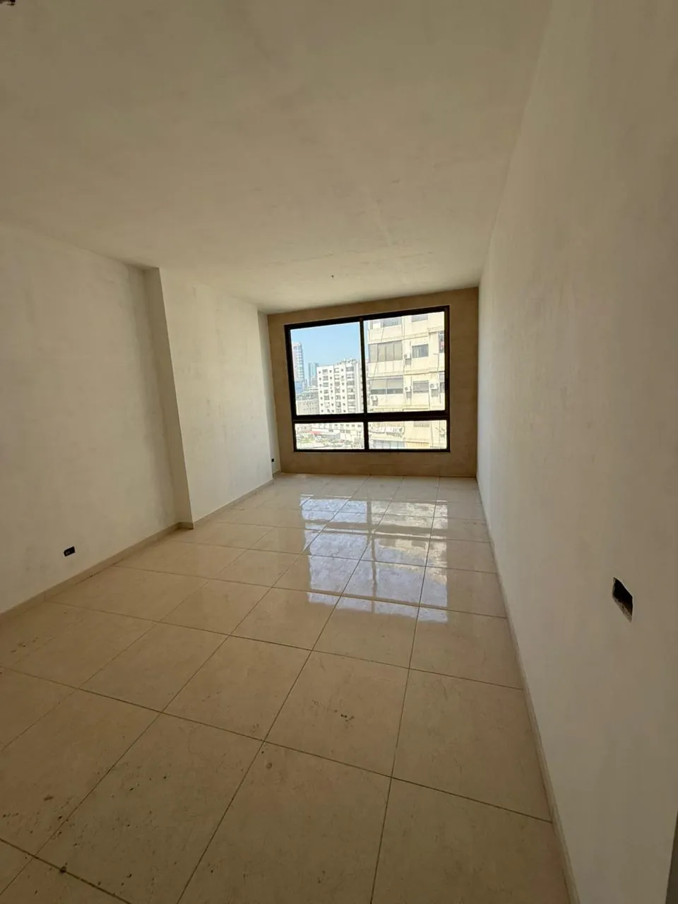 For Sale: Apartment in Dekweneh — photo 2