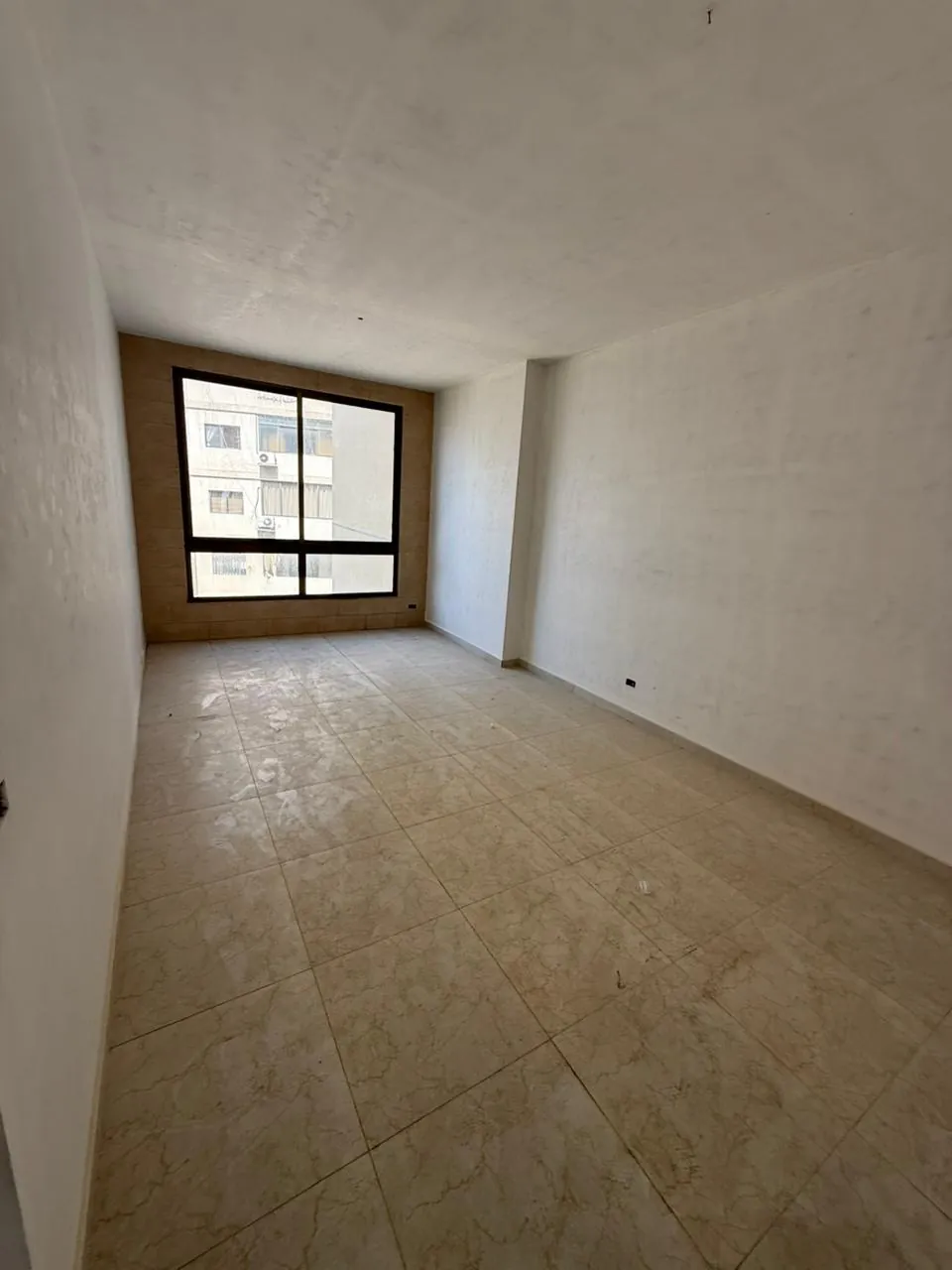 For Sale: Apartment in Dekweneh — photo 2
