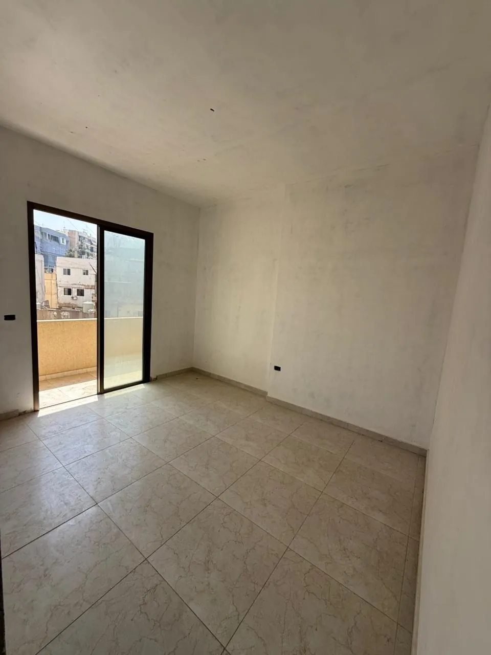 For Sale: Apartment in Dekweneh — photo 3