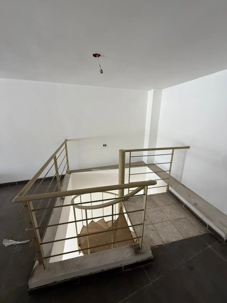For Sale: Shop in Hazmieh — photo 4