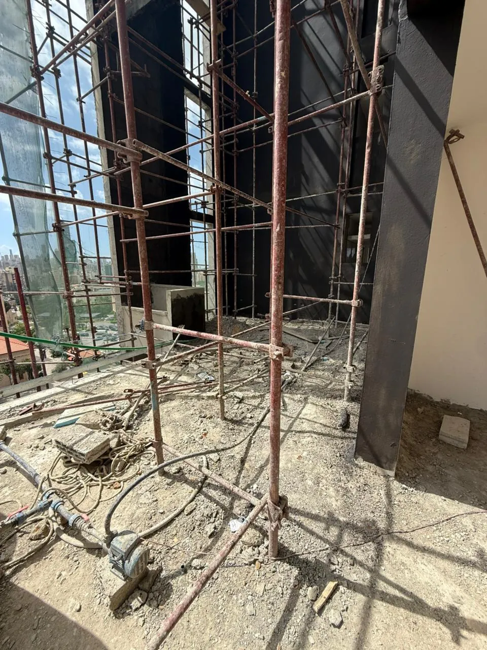 For Sale: Apartment in Dekwaneh — photo 2