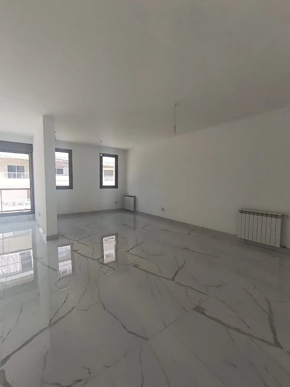 For Sale: Apartment in Bsalim — الصورة 3