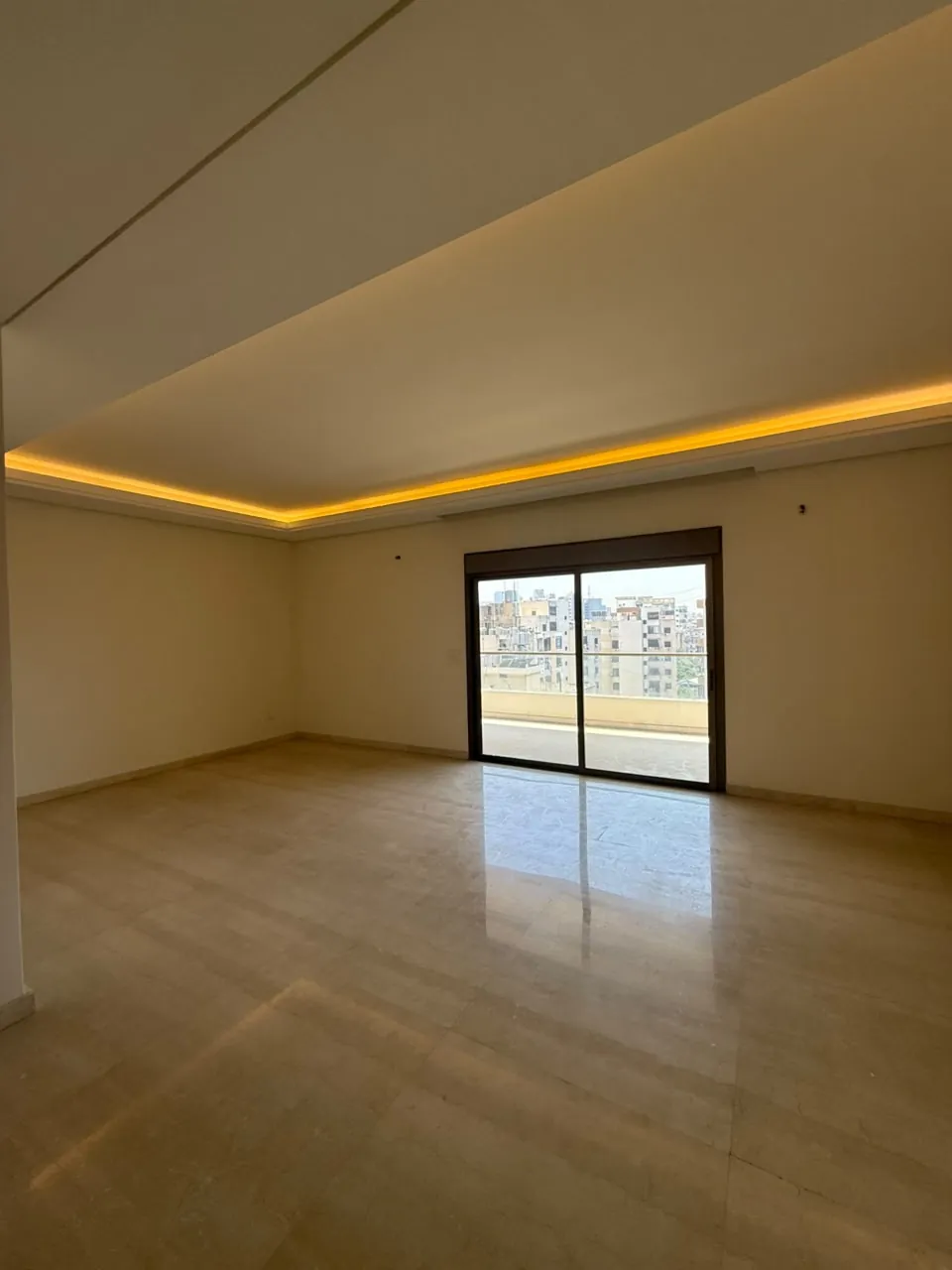 For Sale: Apartment in Jdeideh — photo 2