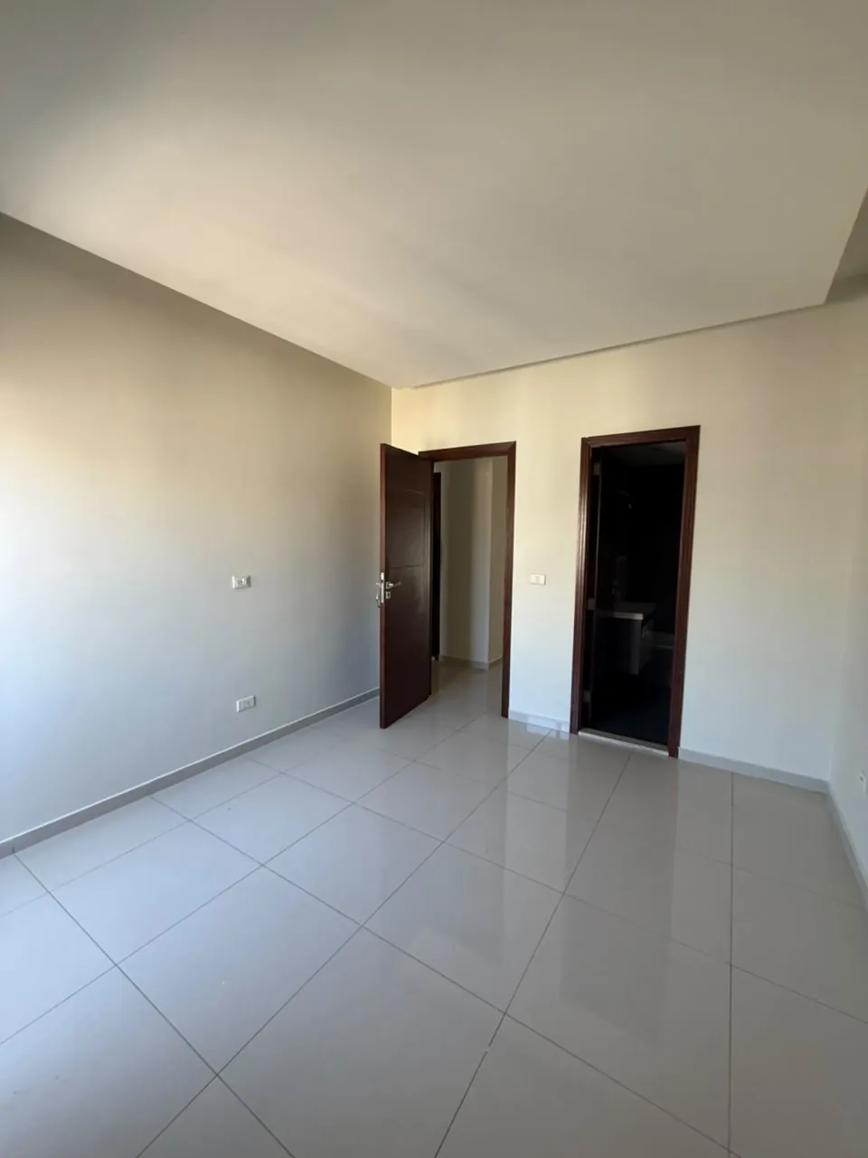For Sale: Apartment in Jdaideh — photo 4