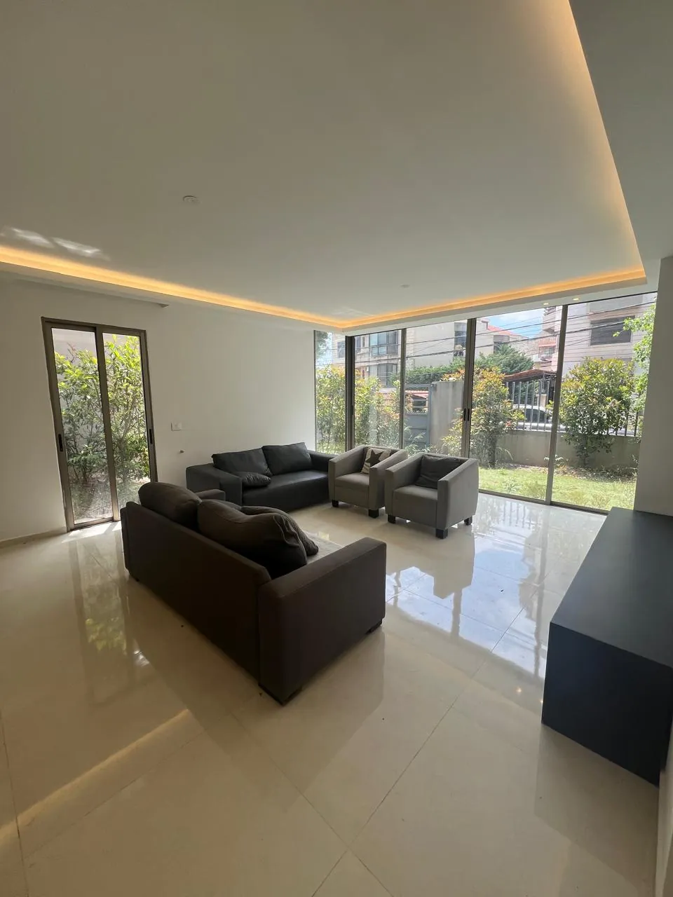 For Sale: Apartment in Ain Saadeh — photo 2