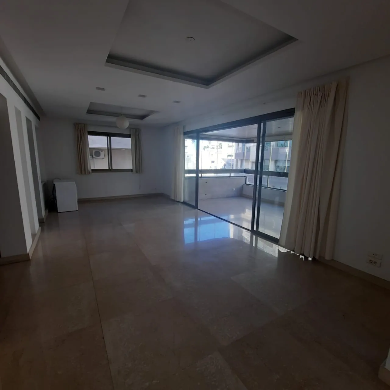 For Sale: Apartment in Achrafieh — photo 2