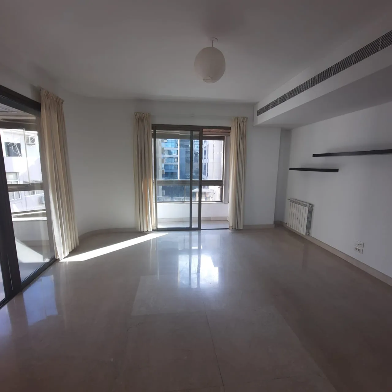 For Sale: Apartment in Achrafieh — photo 3