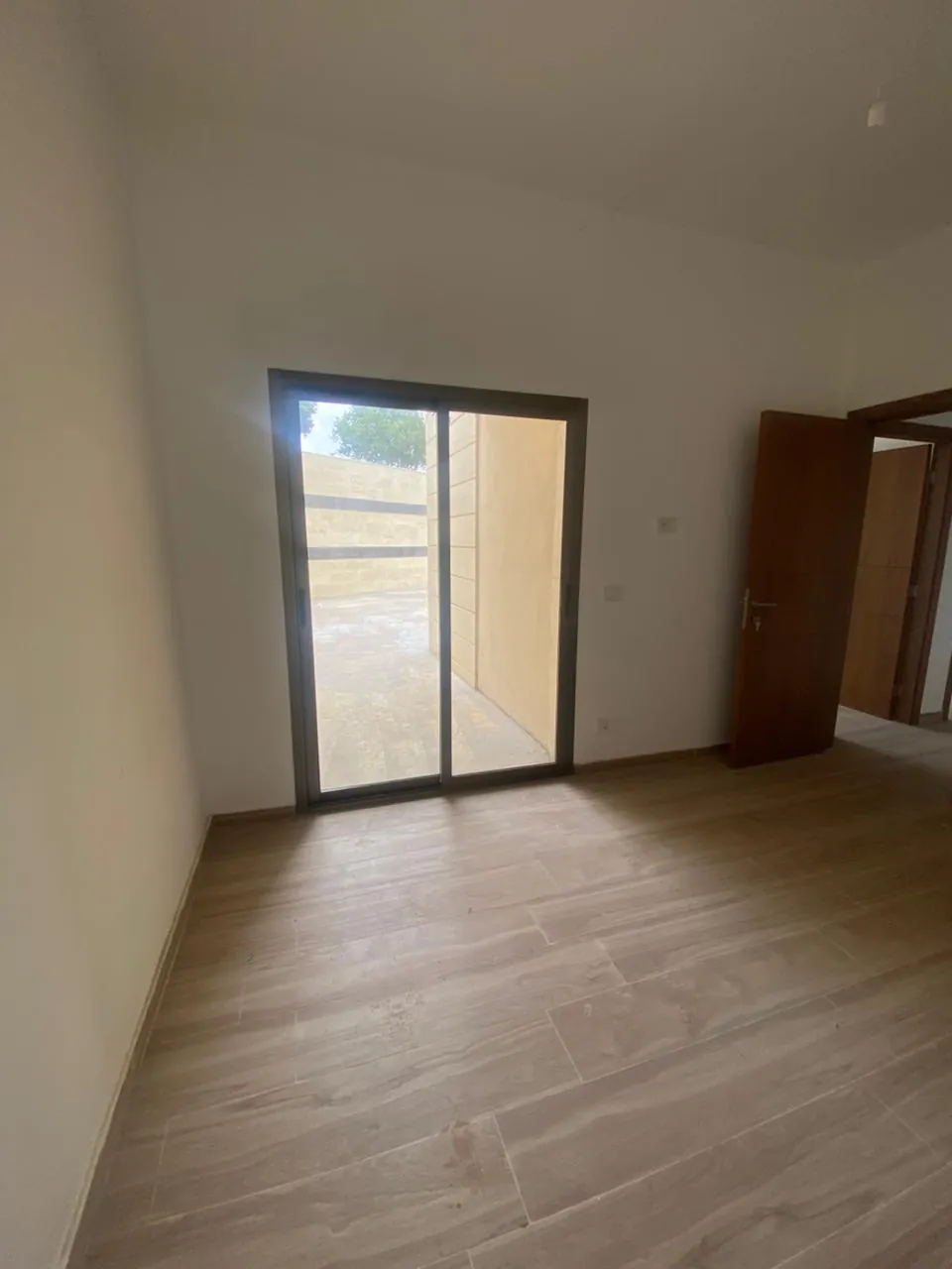 For Sale: Apartment in Baabdat — الصورة 2