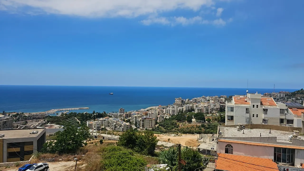For Sale: Apartment in Dbayeh
