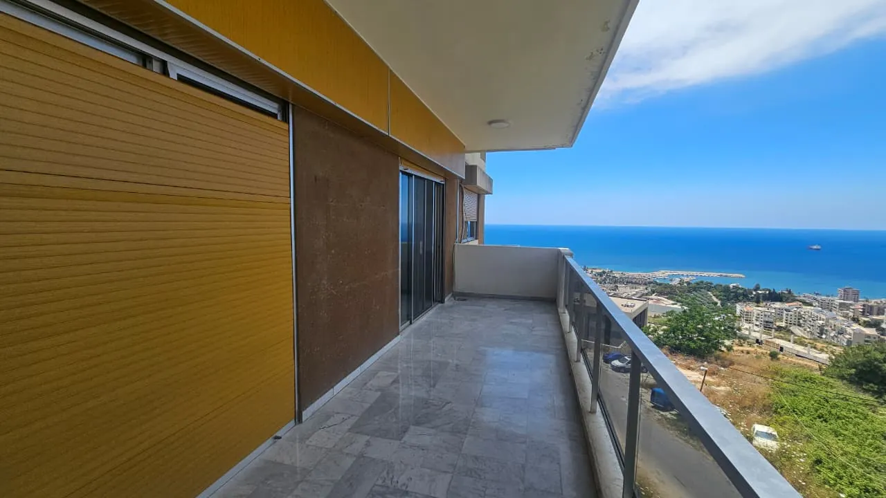For Sale: Apartment in Dbayeh — الصورة 2