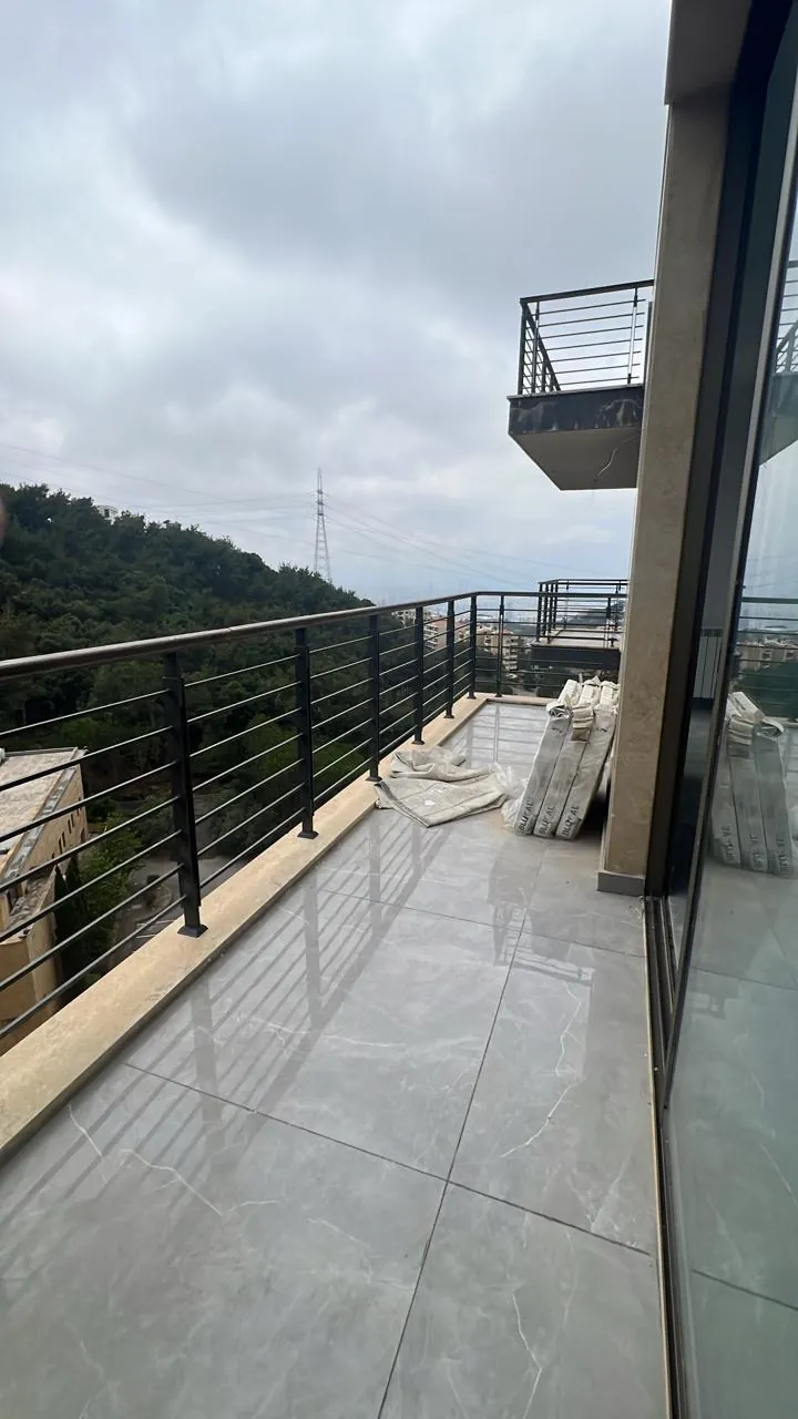 For Sale: Apartment in Ain Najem