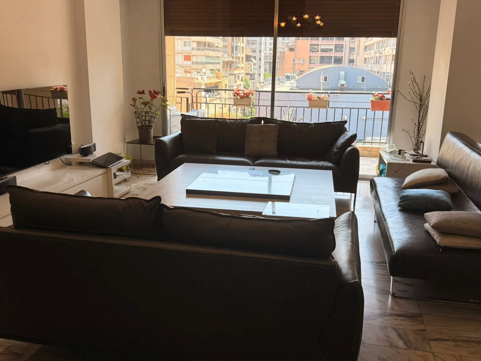 For Sale: Apartment in Hamra — الصورة 3